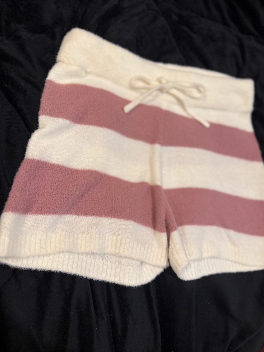 l*space Cream & Dusty Pink Striped High-Waist Knit Shorts